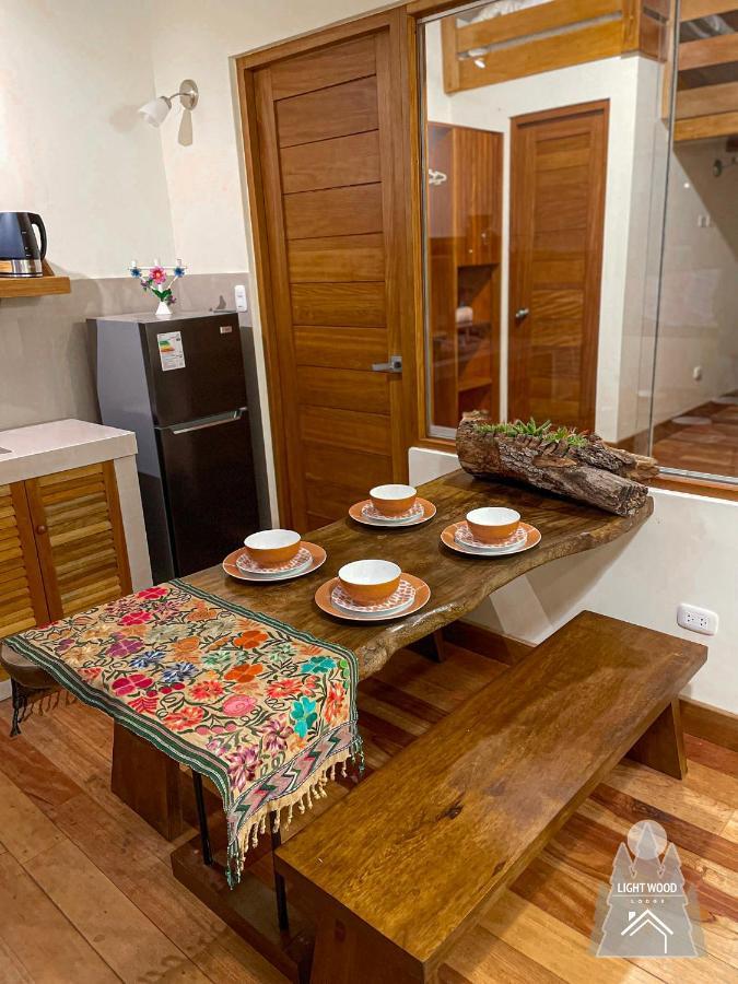 Hotel Light Wood Calca Zewnętrze zdjęcie