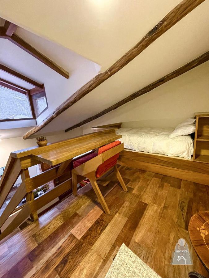 Hotel Light Wood Calca Zewnętrze zdjęcie